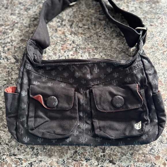 Volcom purse - Picture 2 of 2